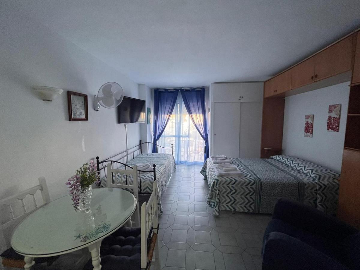 Appartement Minerva Holidays Estudio En Benalmádena Extérieur photo
